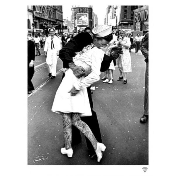 VJ Day Kiss