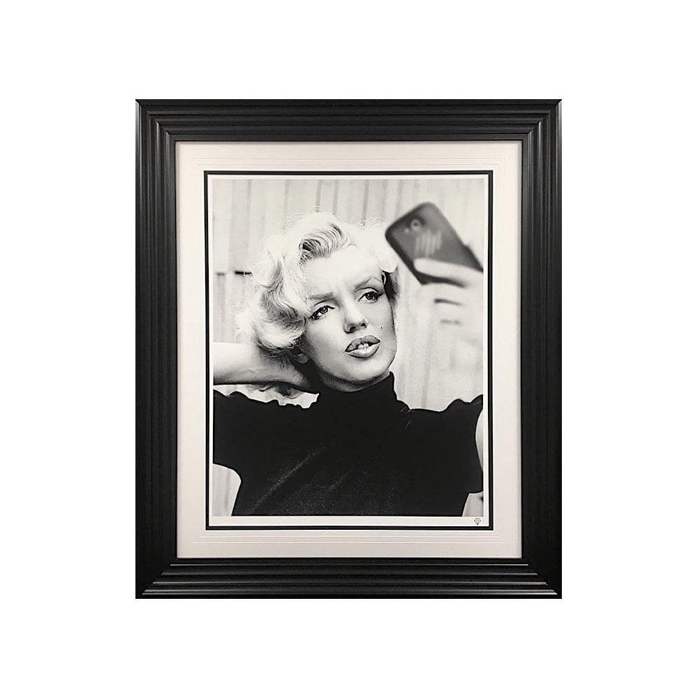 Monroe Selfie