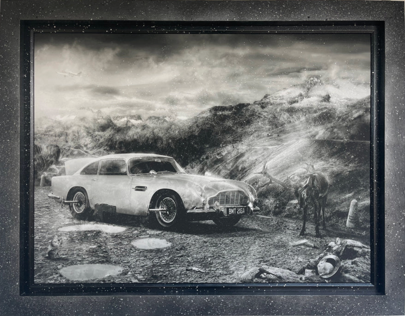 In Pursuit Of Gold (James Bond) - Canvas Limited Edition - Black & White) 1AP